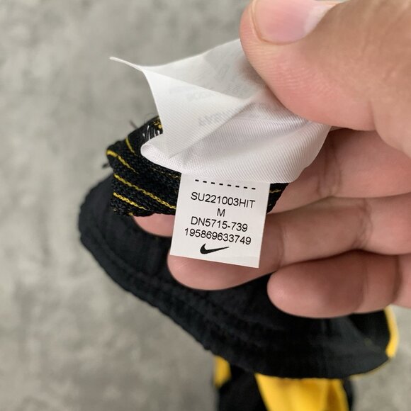 Nike Shorts Mens Medium On Field Iowa Hawkeyes Football Black Workout Gym DN5715 - Picture 9 of 11